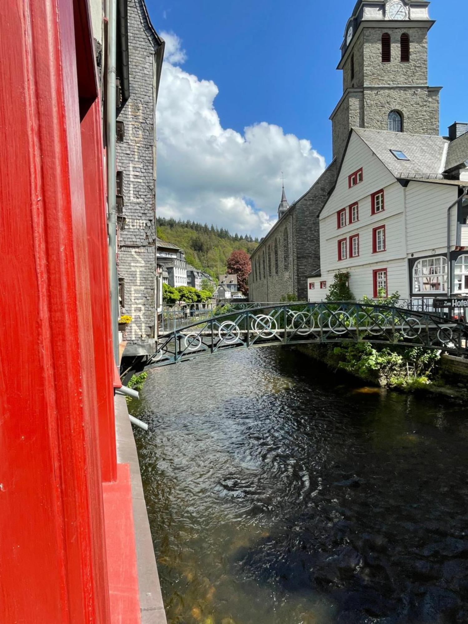 Apartment Am Fluss Im Haus An Der Rur Monschau Exterior foto
