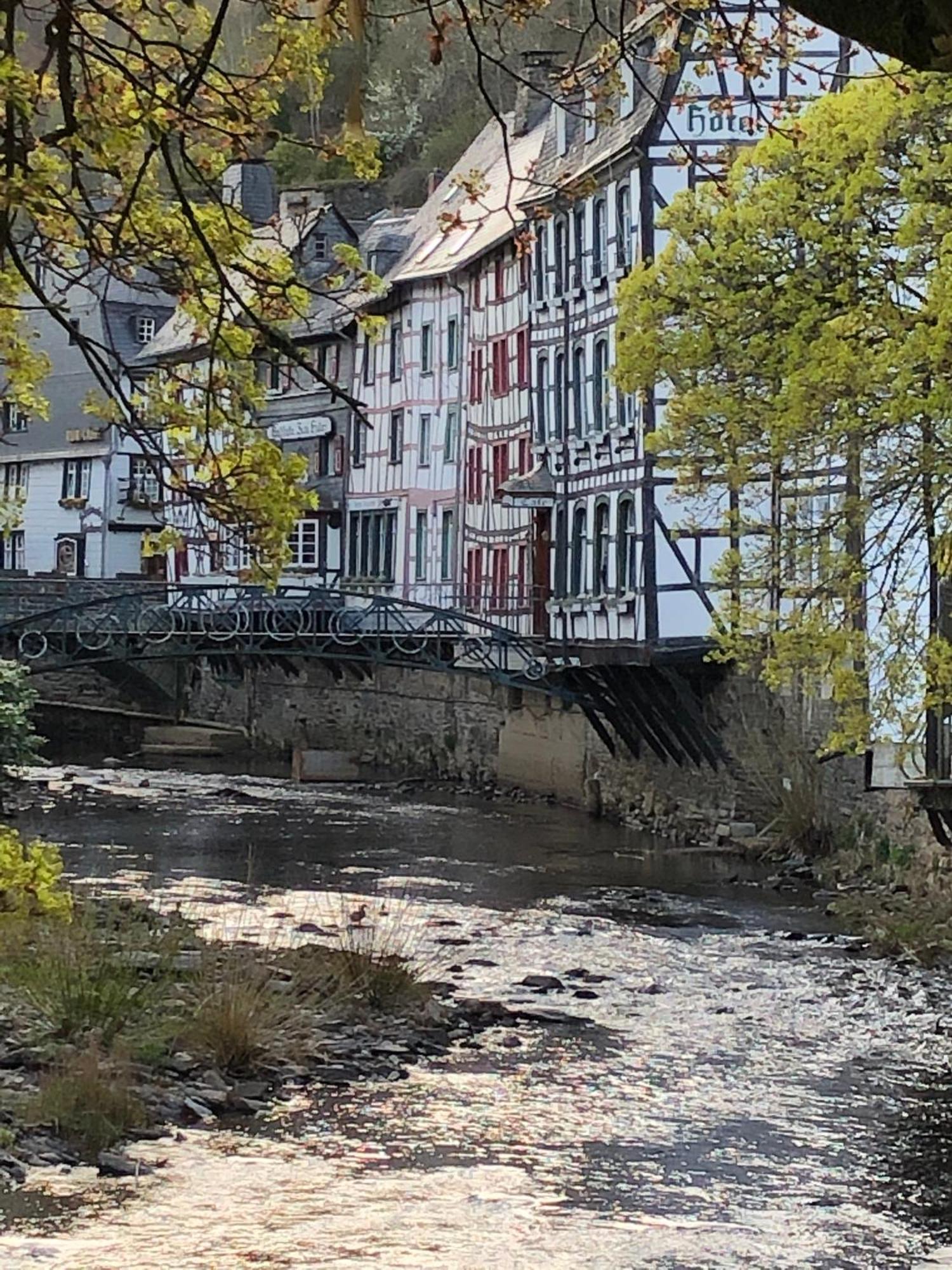 Apartment Am Fluss Im Haus An Der Rur Monschau Exterior foto