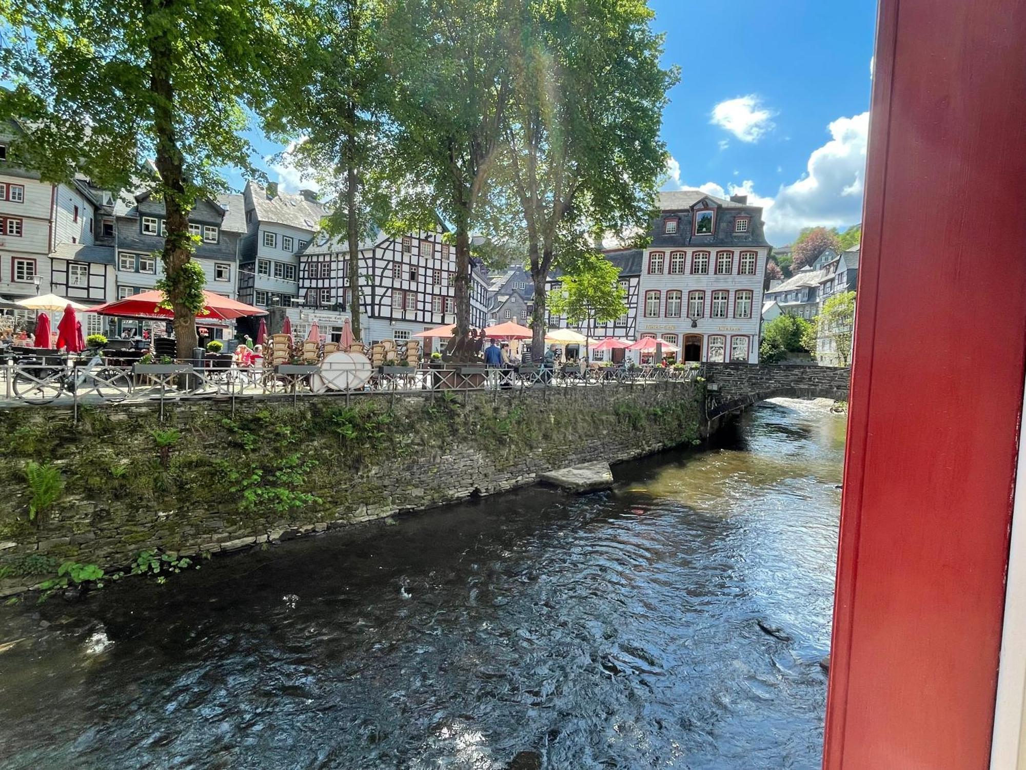 Apartment Am Fluss Im Haus An Der Rur Monschau Exterior foto